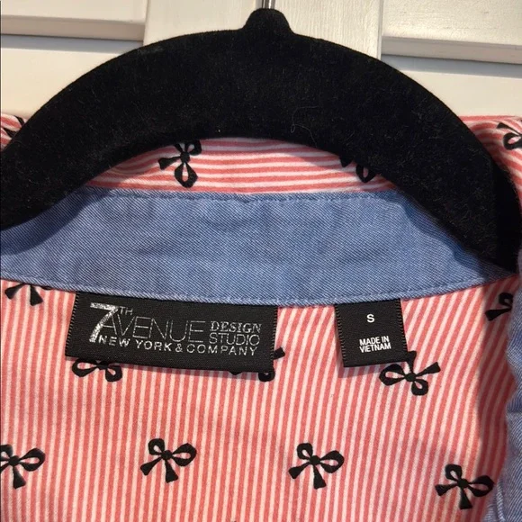 New York & Company Pink Striped Shirt with Black Bow Design - Picture 2 of 3